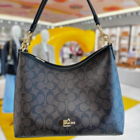 Koujia's new spring Laurel wandering bag with large capacity and high appearance is also a fashionable shoulder bag and a handheld women's bag