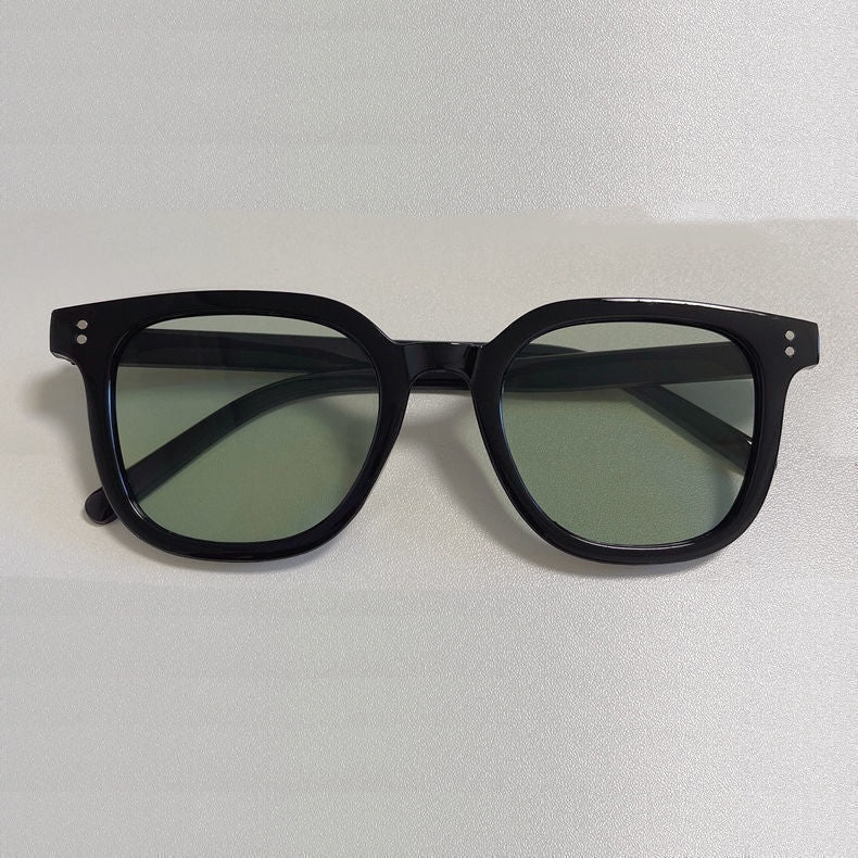 Gradient Sunglasses for Sweet & Elegant Look