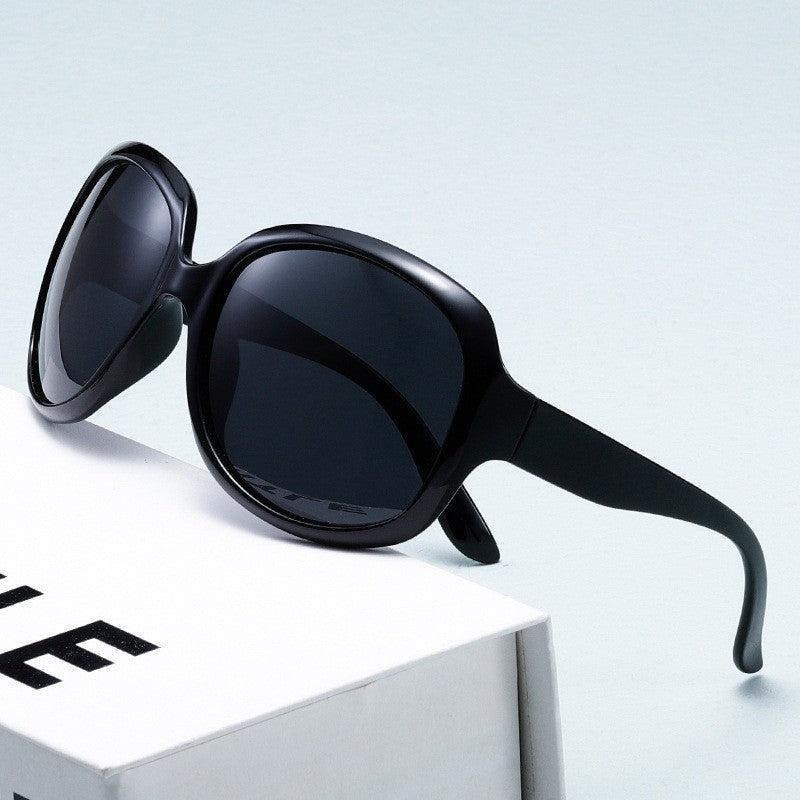 Trendy Women's Polarized Sunglasses with Advanced UV Protection