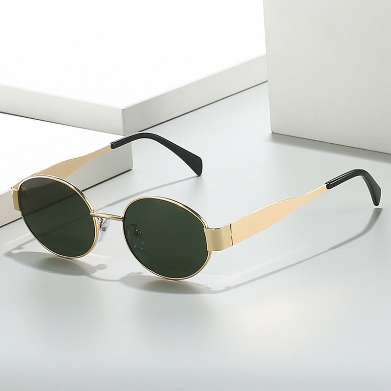 Trendy Oval Sunglasses with a Modern Edge