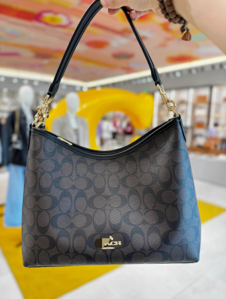 Koujia's new spring Laurel wandering bag with large capacity and high appearance is also a fashionable shoulder bag and a handheld women's bag