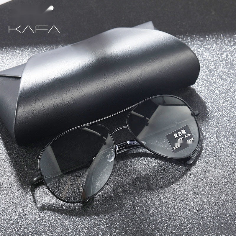 Classic Foldable Sunglasses for Everyday Style